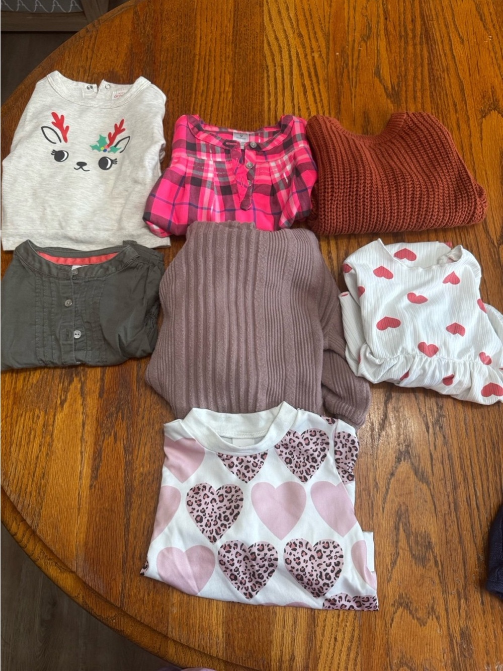 Long Sleeve Shirts/Sweatshirts